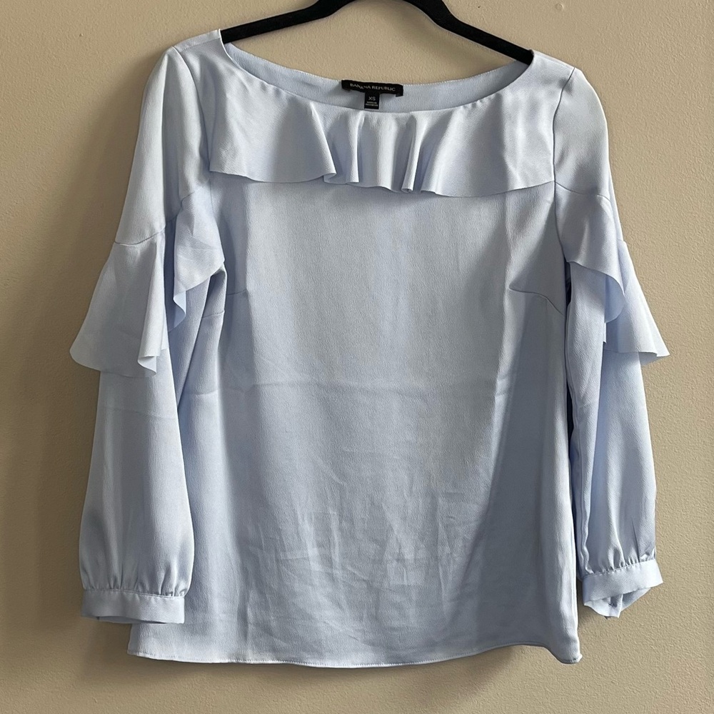 Banana Republic Carmen Ruffle Blouse light blouse size XS